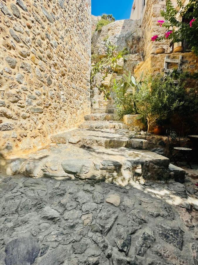 Вилла Vecchia Casa Монемвазия Экстерьер фото
